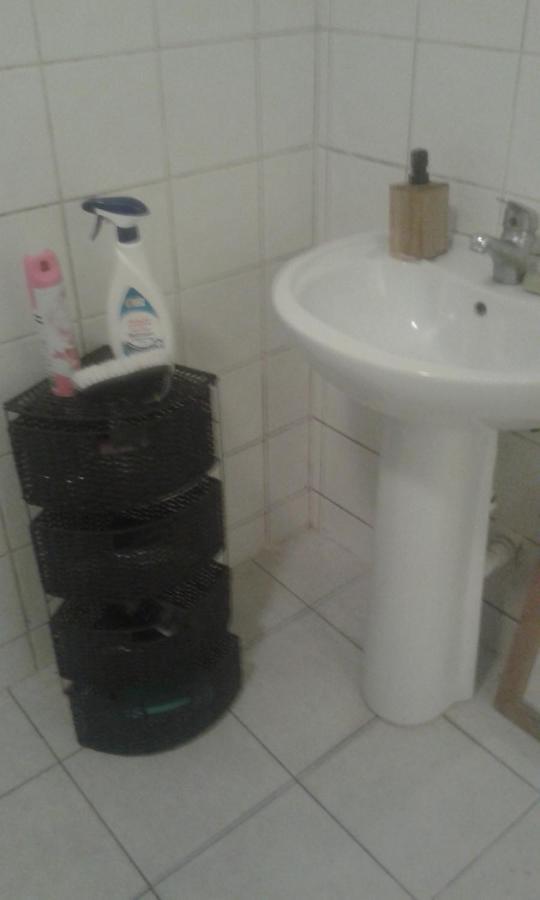 Apt 64 The Iona Prospect Hill Finglas Rd. 11 Homestay