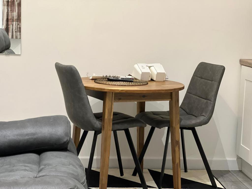 Ayos Apartment *