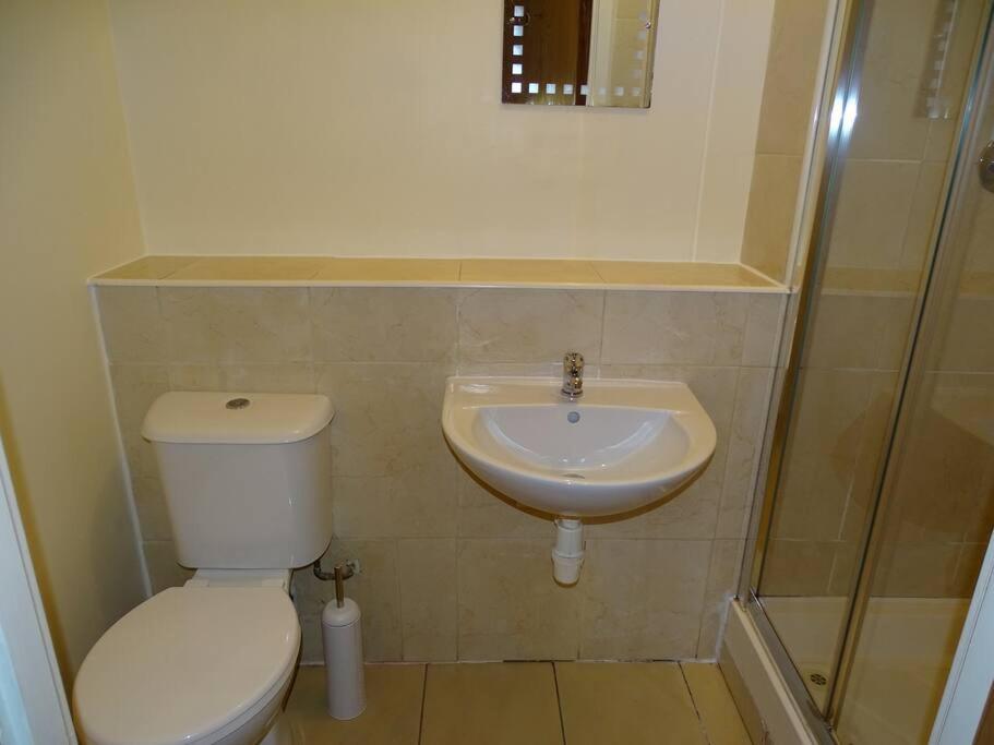 2 Bed In Centre *