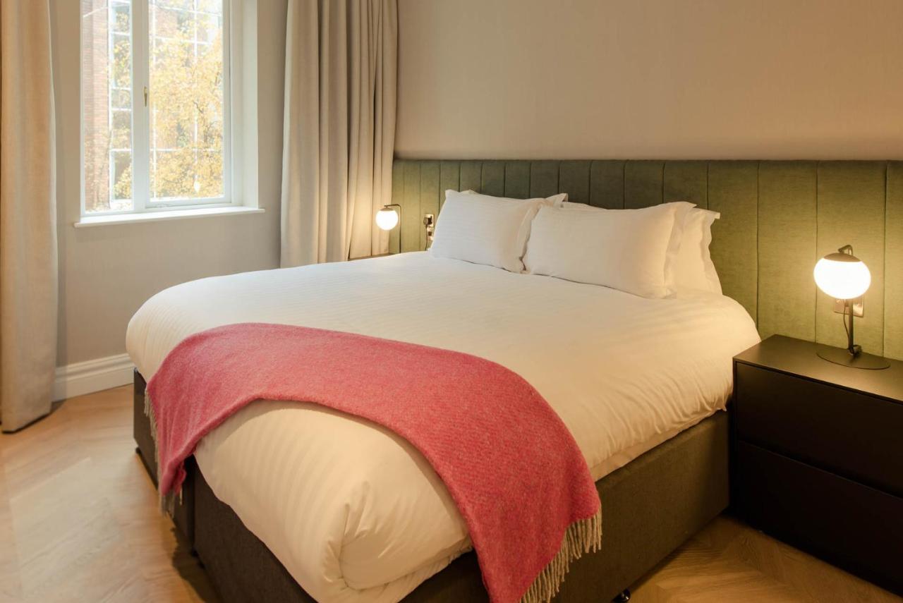 Premier Dublin, Leeson Street *
