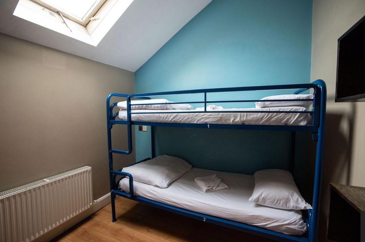 Isaacs Hostel