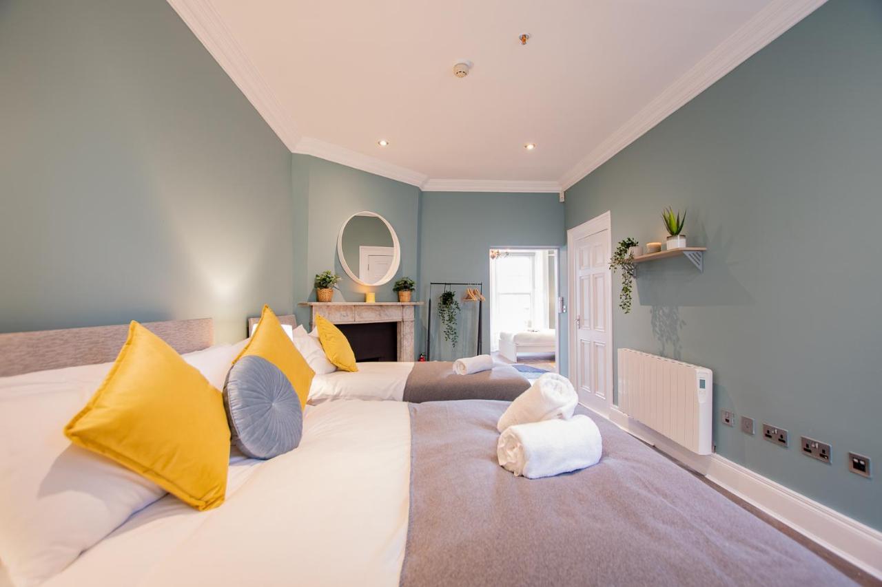The Yellow Door By Shortstays *
