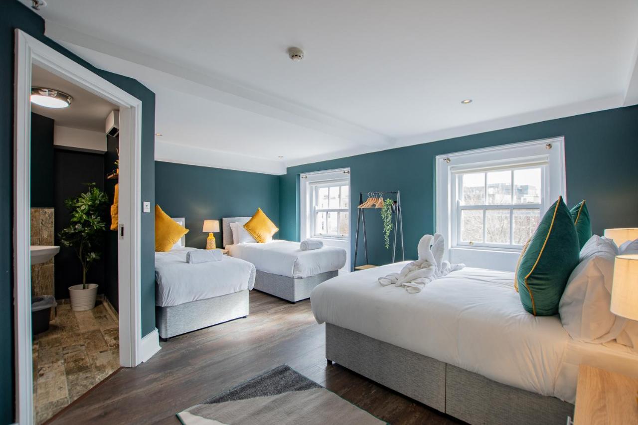 The Yellow Door By Shortstays Holiday home *