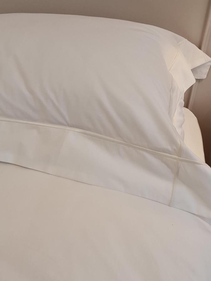 Pembroke Guest