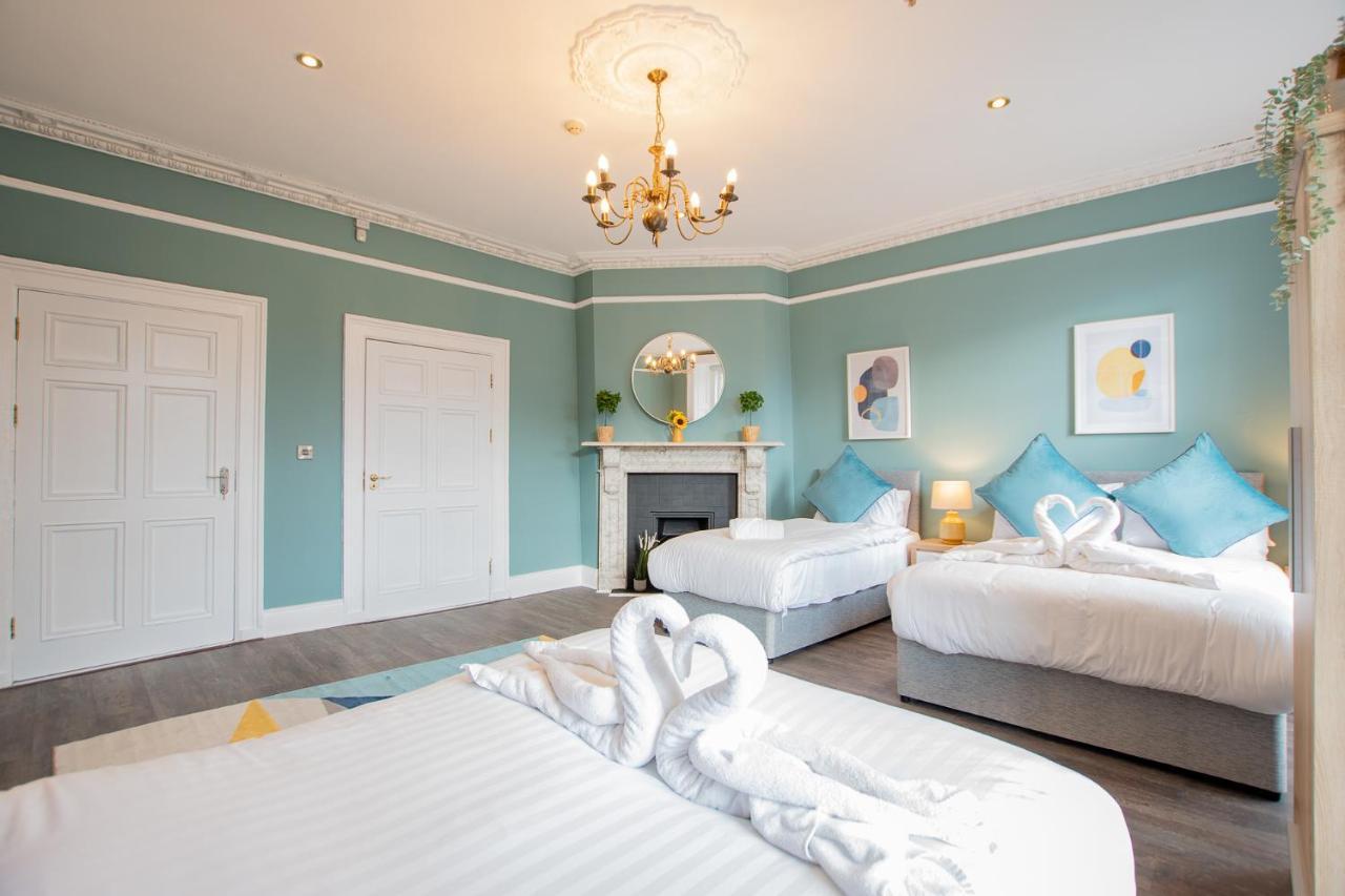 The Yellow Door By Shortstays Holiday home *