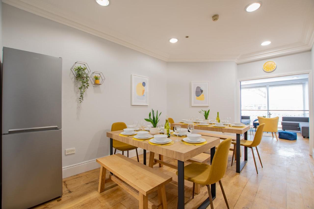 The Yellow Door By Shortstays Holiday home *