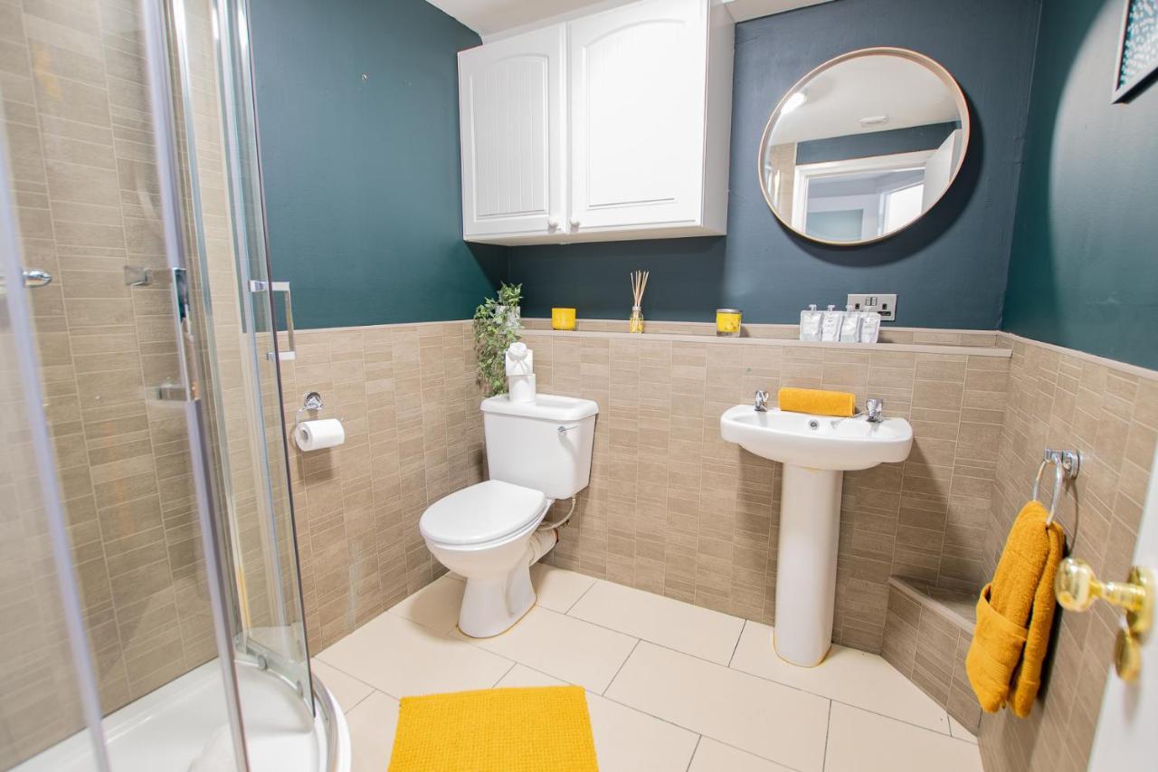 The Yellow Door By Shortstays