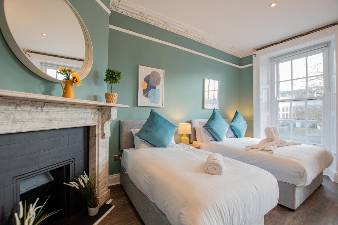 Holiday home The Yellow Door By Shortstays