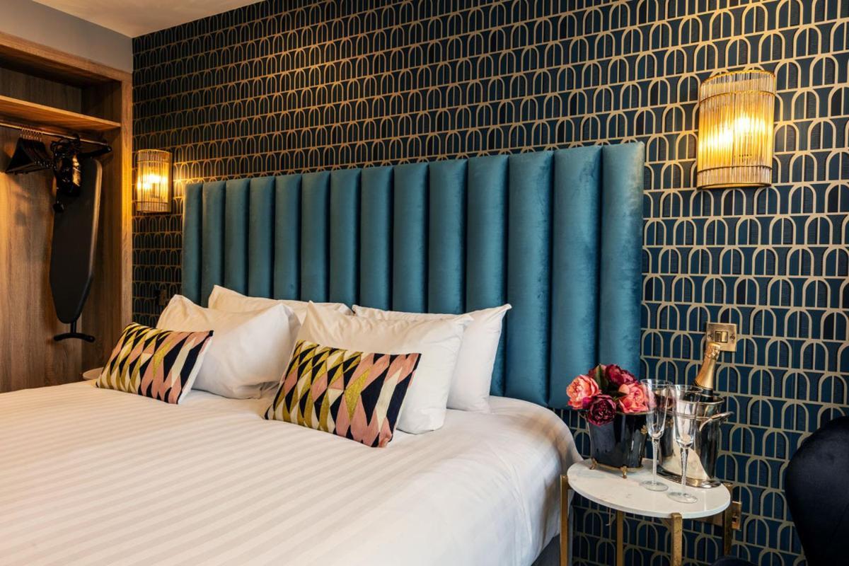 The Ferryman Townhouse Hotel 2*