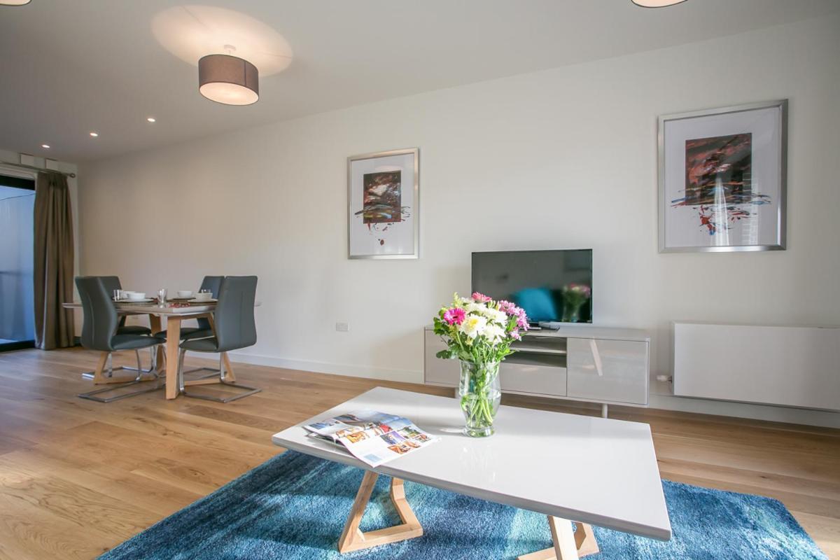 Apartment Grand Canal Square Dublin