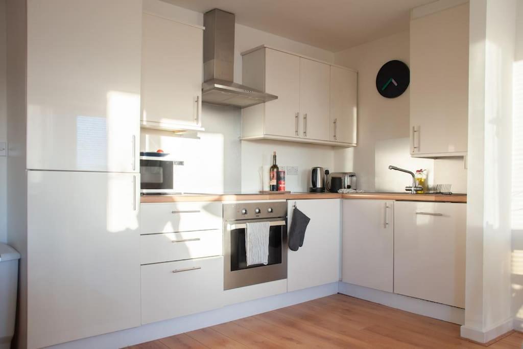 2 Bed 2 Bath With Canal View Dublin