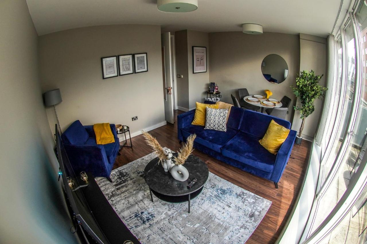Charming Duplex In Grand Canal *