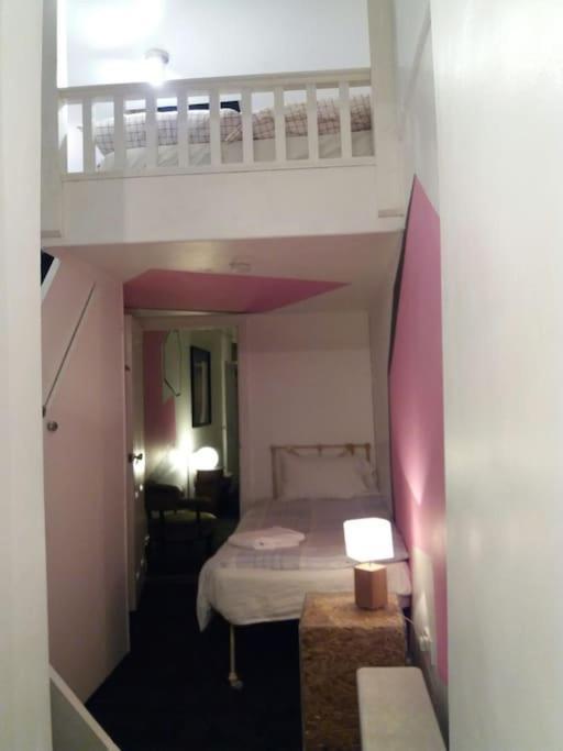 Dublin's Skinniest House * Dublin