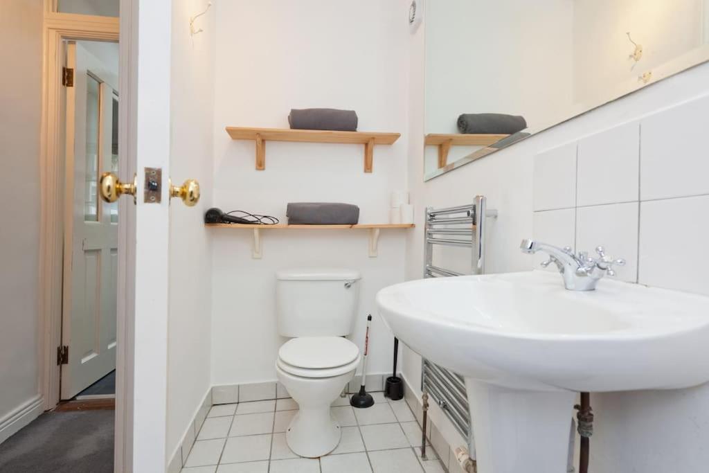 Dublin's Skinniest House Apartment