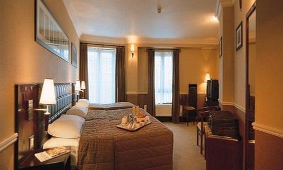 Paramount Hotel
