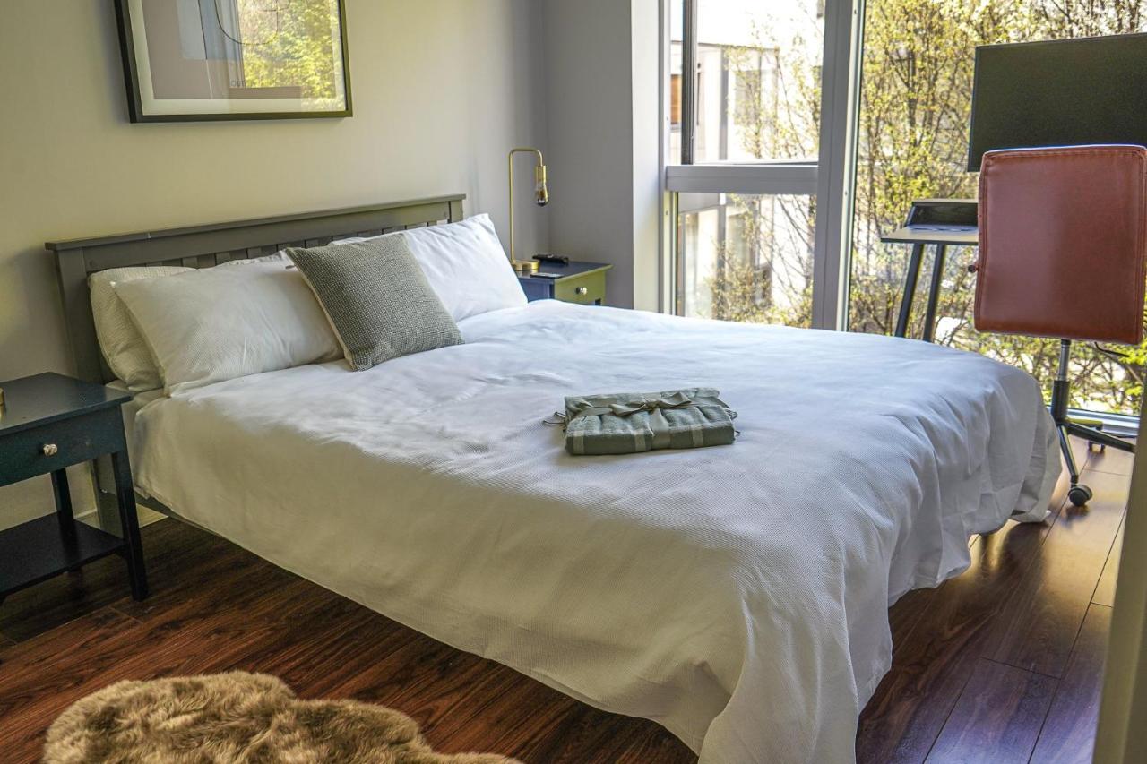 Charming Duplex In Grand Canal *