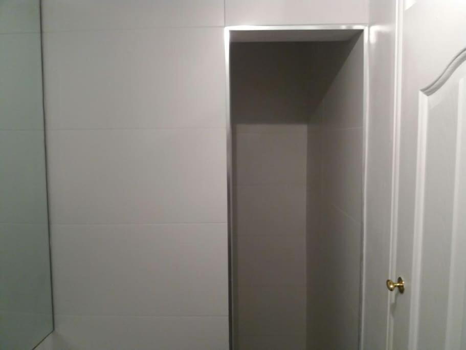 Dublin's Skinniest House Apartment