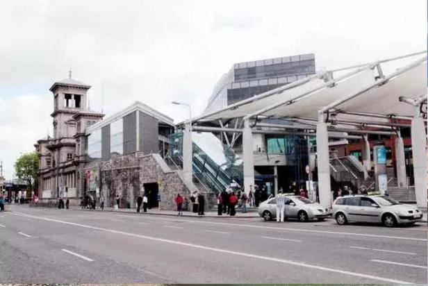Custom House Harbour Apartments, Ifsc