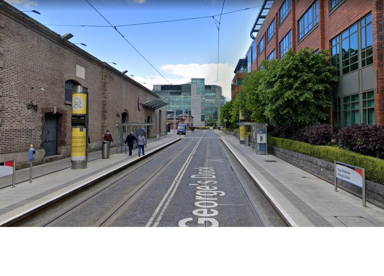 Custom House Harbour Apartments, Ifsc Homestay