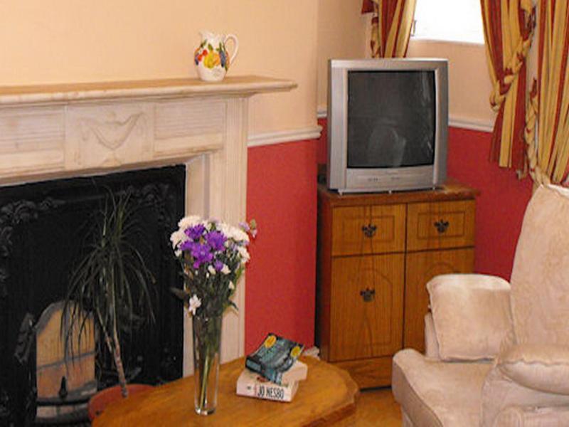 Hazelbrook House 3*