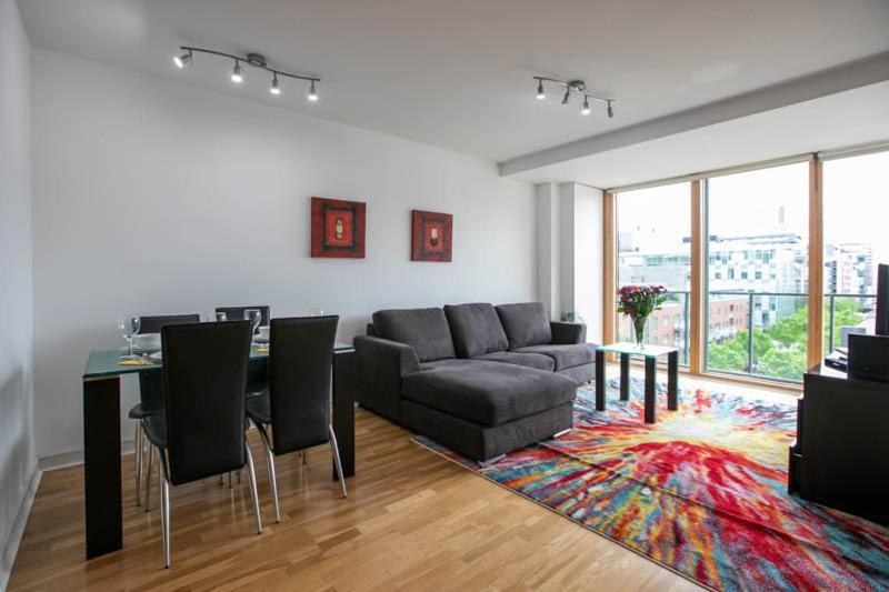 Apartment Grand Canal Square Dublin