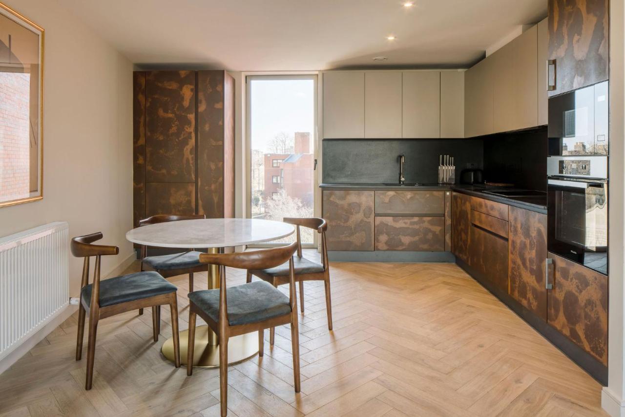 Apartment Huband Place