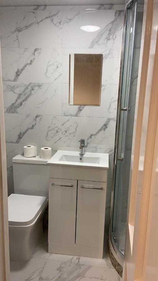 An En-suite Near The