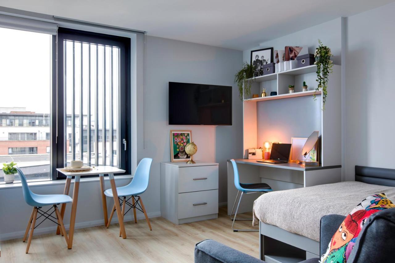Yugo Explore - Kavanagh Court Apartment *