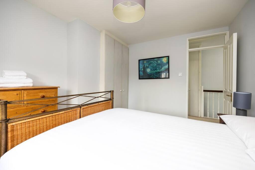 Lovely 2 Bedroom Maisonette In Beaumont, * Dublin