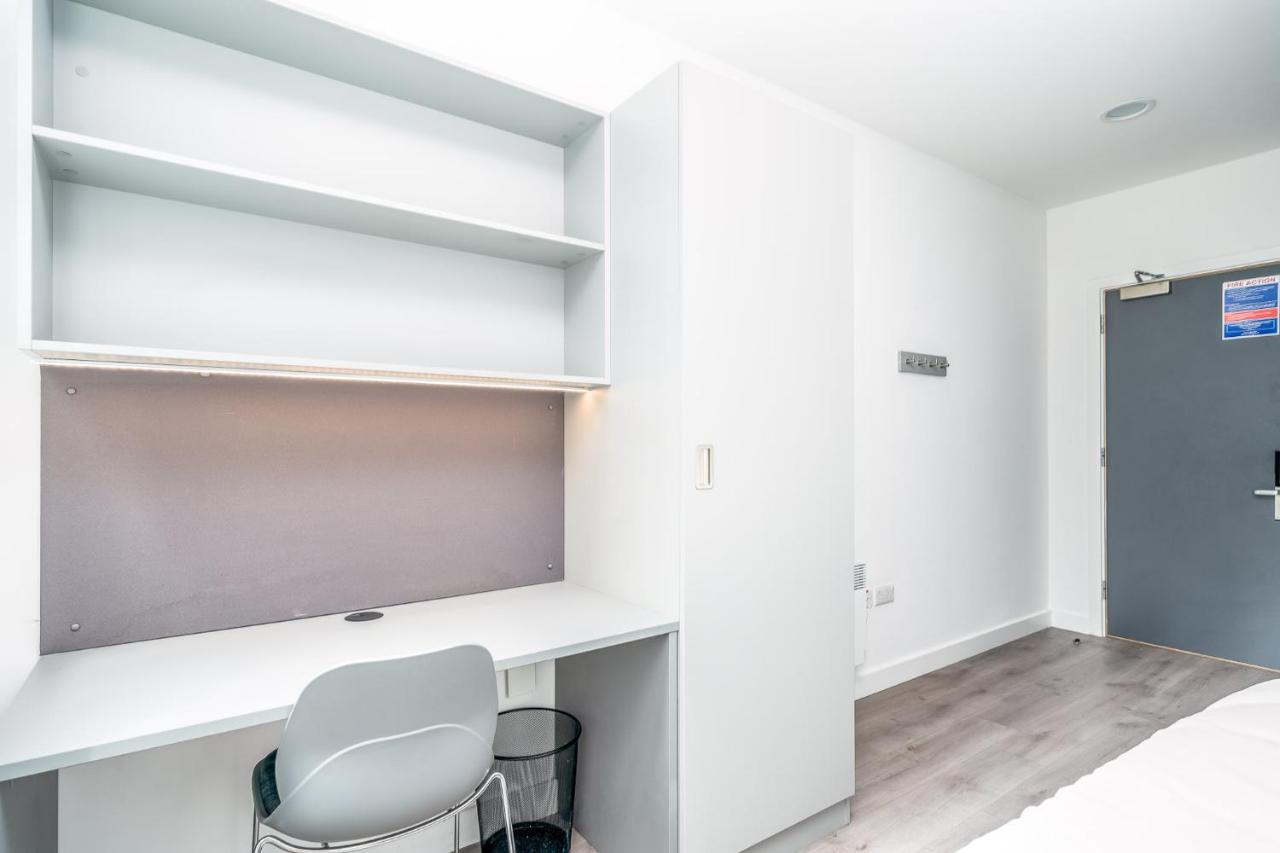 Apartment Ensuite Single With Shared Kitchen In Quays