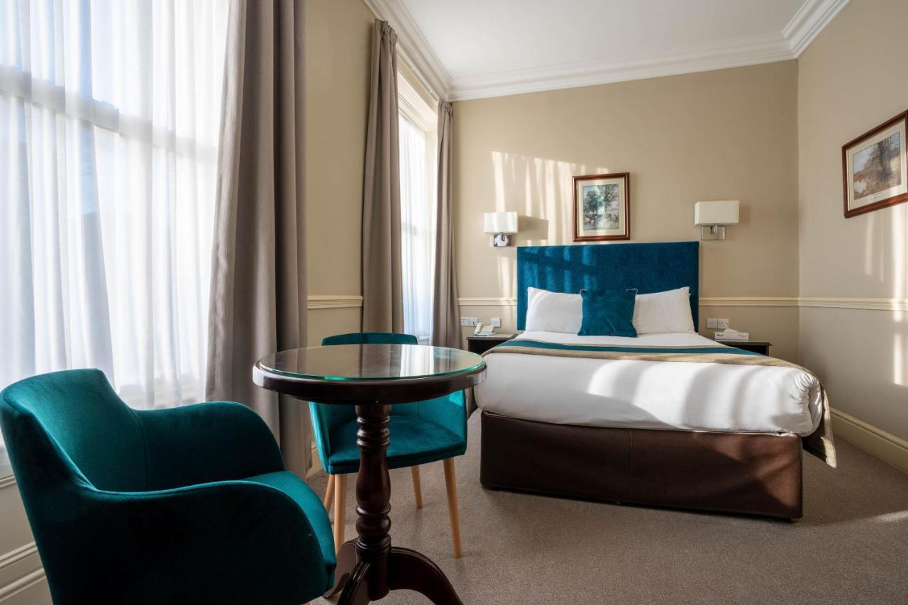 Harcourt 3*