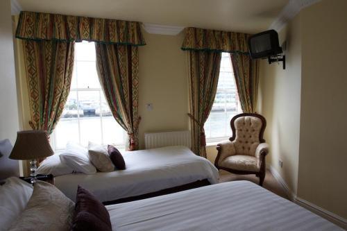 The Ferryman Townhouse Hotel
