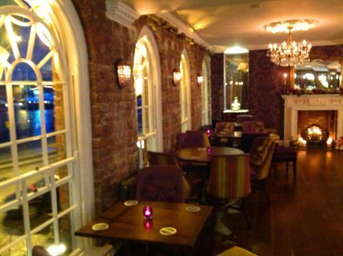 The Ferryman Townhouse 2* Dublin