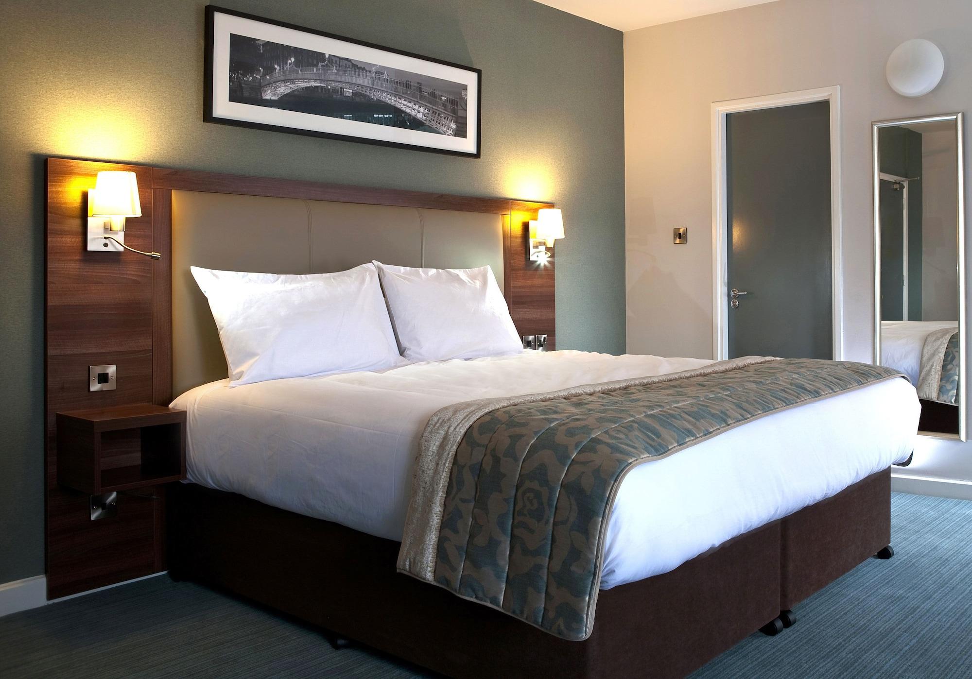 Hotel Leonardo Parnell Street