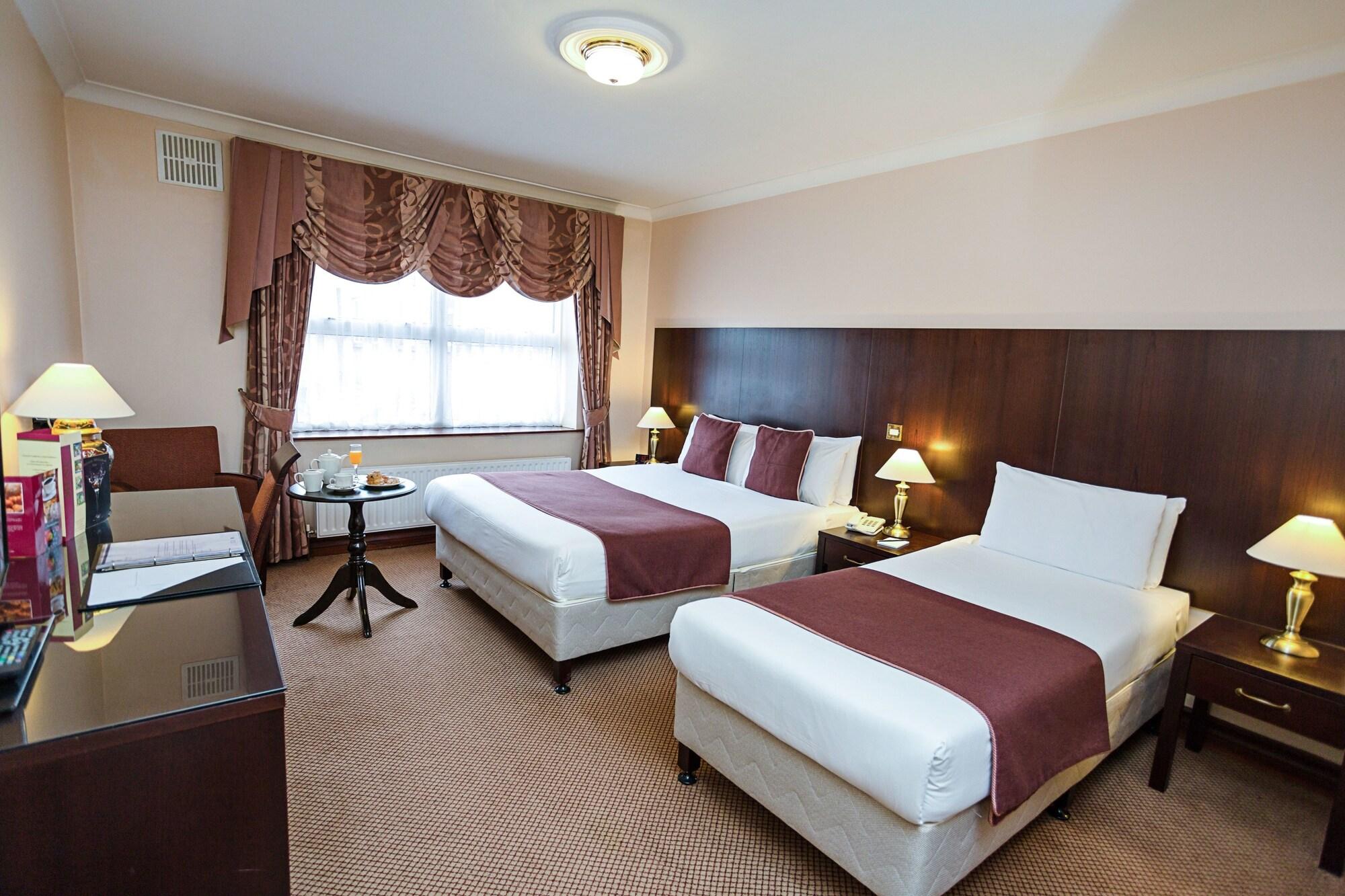 Sheldon Park And Leisure Club Hotel 3*