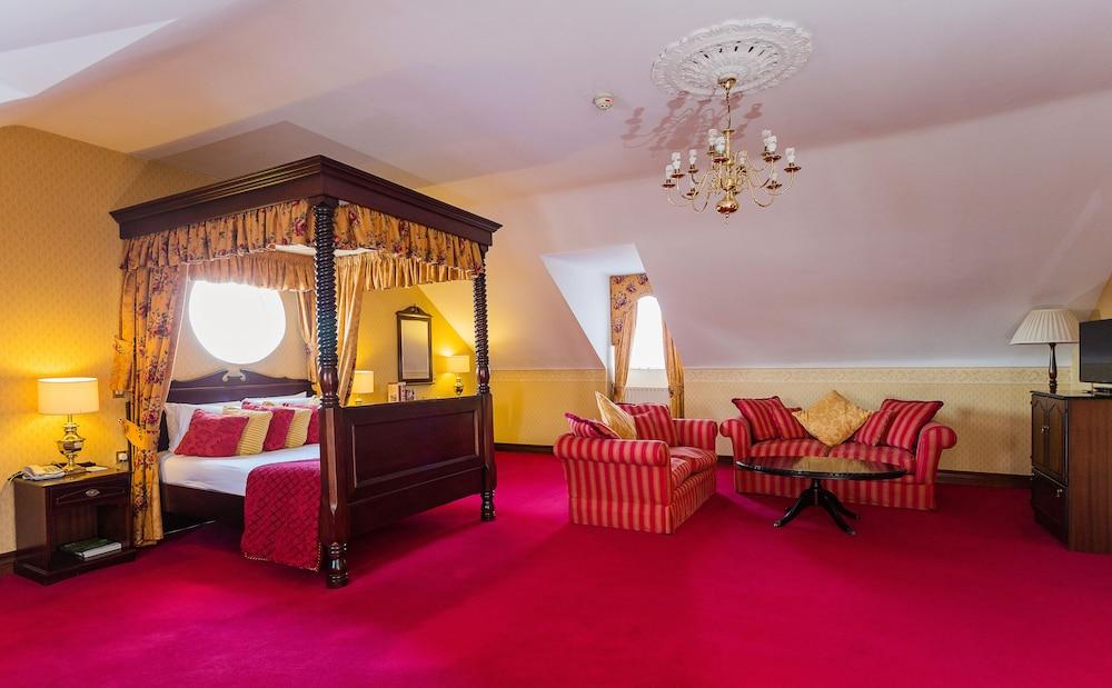Sheldon Park And Leisure Club Hotel 3*