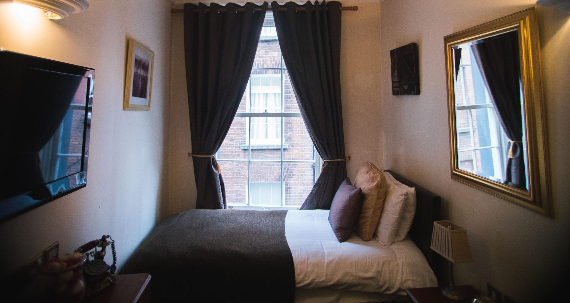 Citi Of Temple Bar 3*