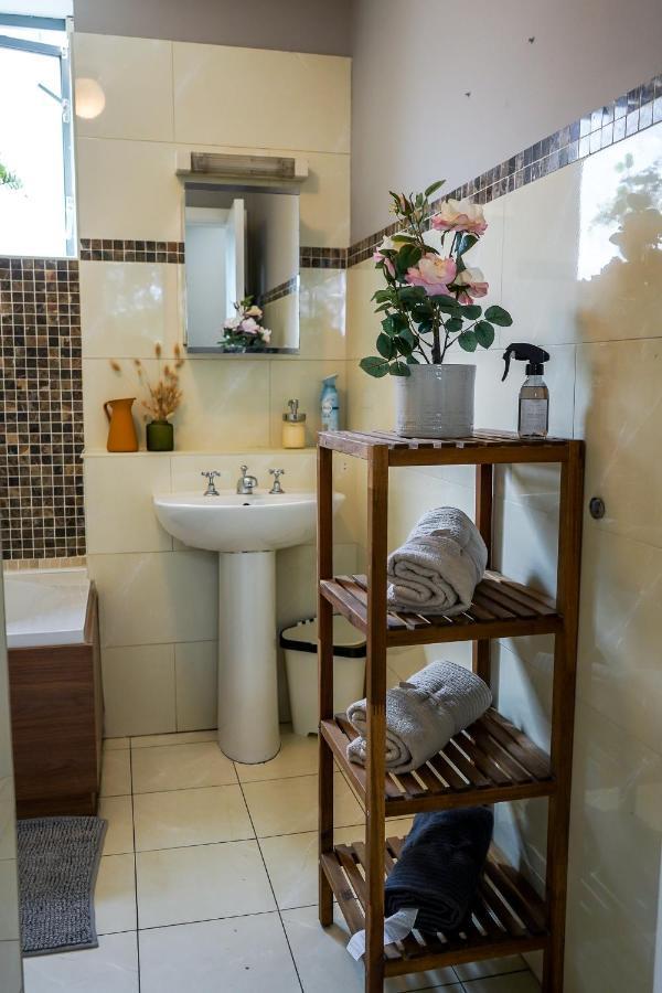 Stunning Duplex With Private Parking In 4 Vakantiehuis