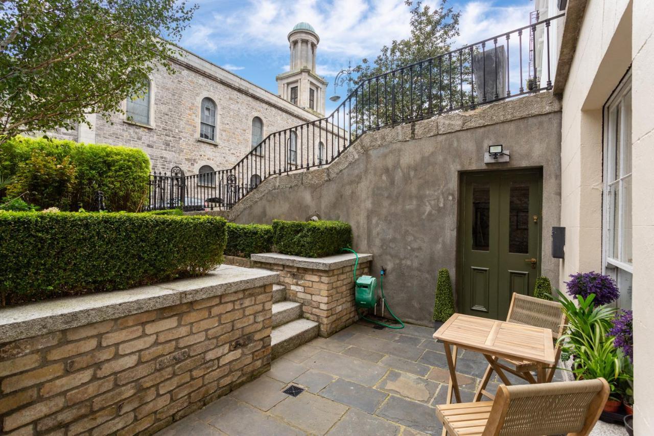 Bed & Breakfast Spectacular 2 Bedroom With Sunny Garden & Terrace