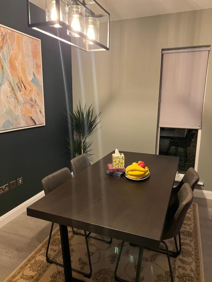 3 Bed Vip Family House * Dublin