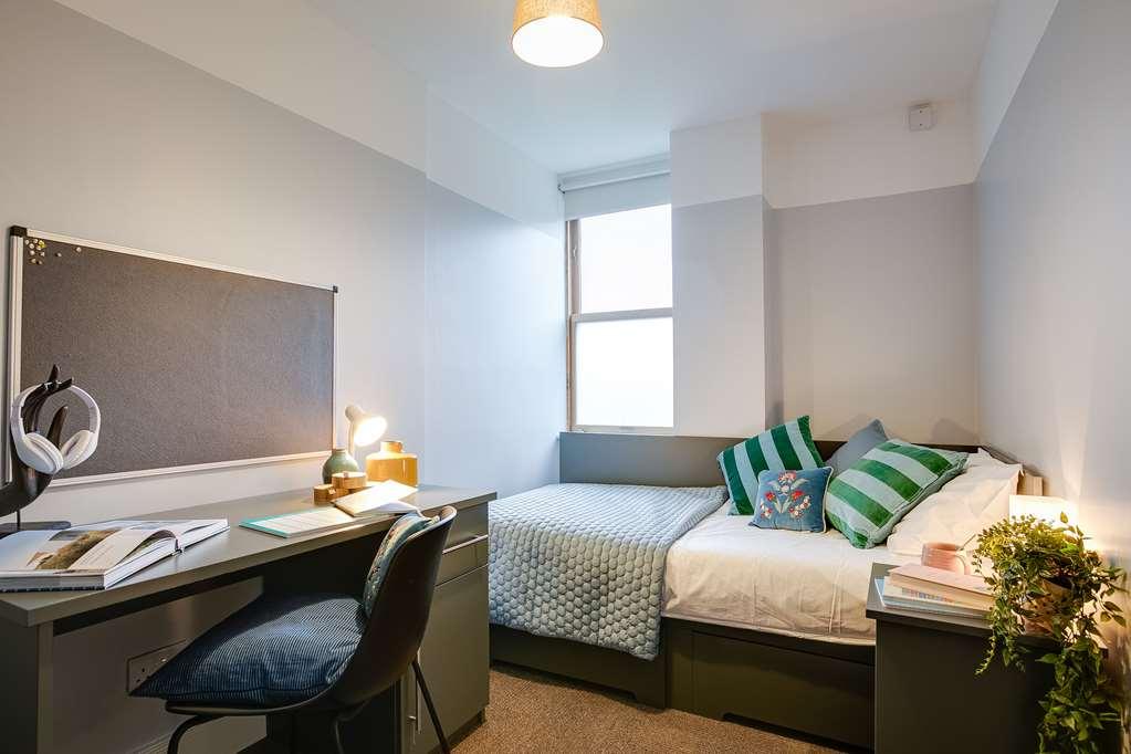 Griffith Halls Of Hotel *