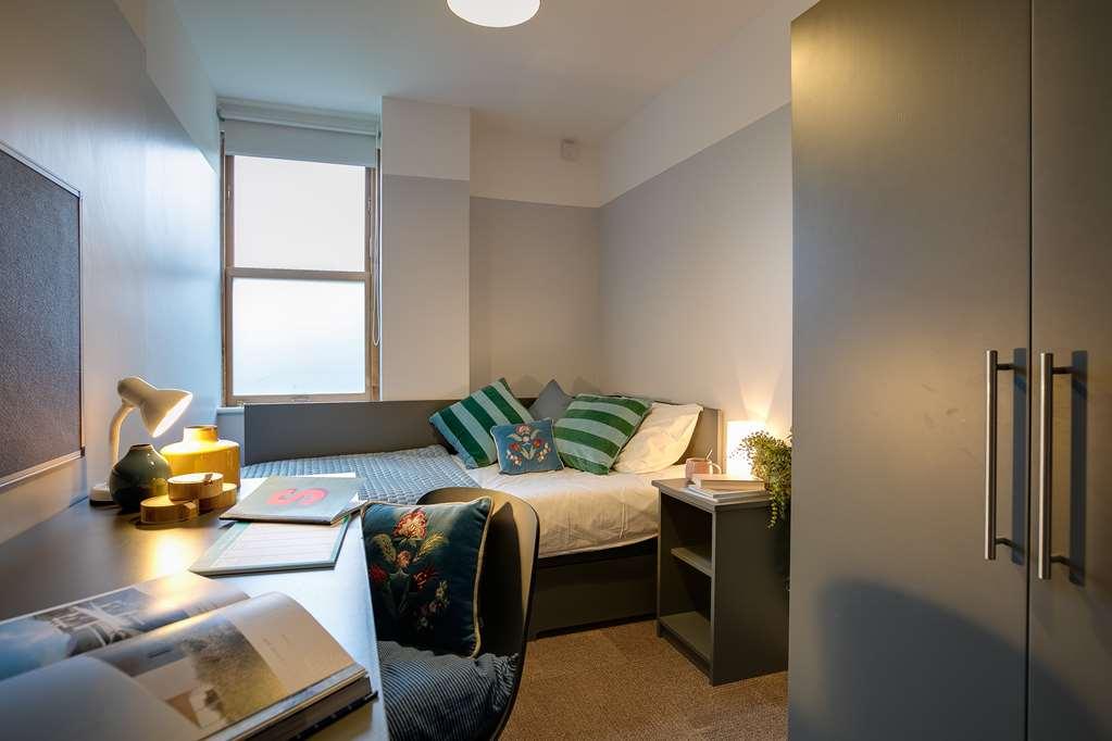 Hotel Griffith Halls Of *