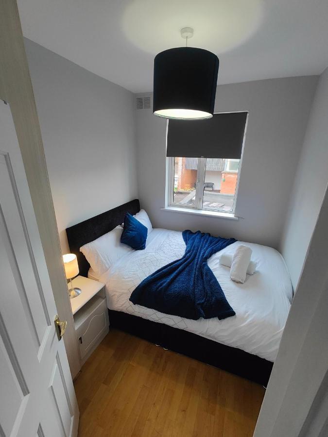 Vakantiehuis Modern 4 Bedroom Townhouse In City Centre *