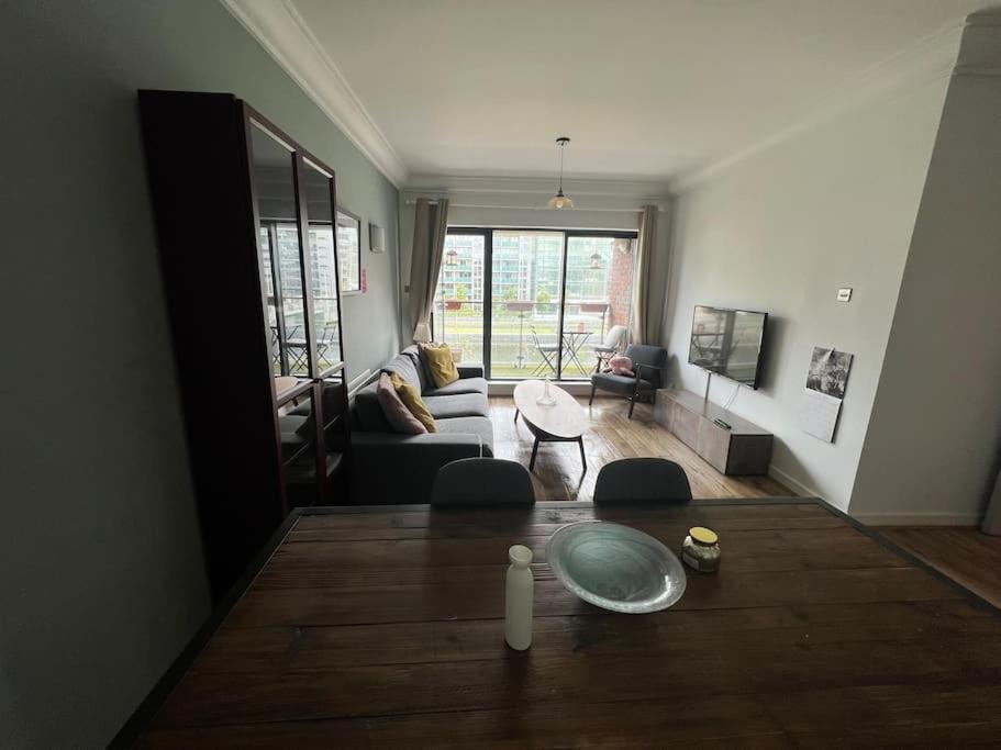 Stylish Flat With River View