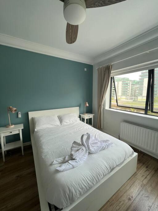Stylish Flat With River View Apartment Dublin