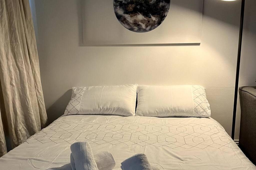 Peaceful Studio Apt W/2 Beds Dublin