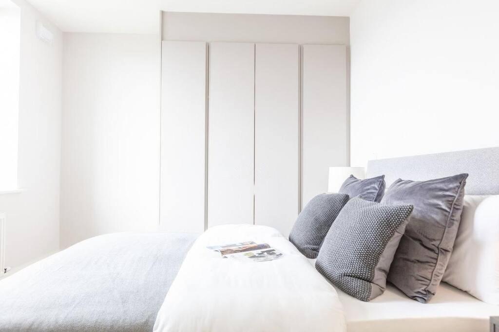 Apartment Luxury Top Location Rds, Aviva 5 Min Walk