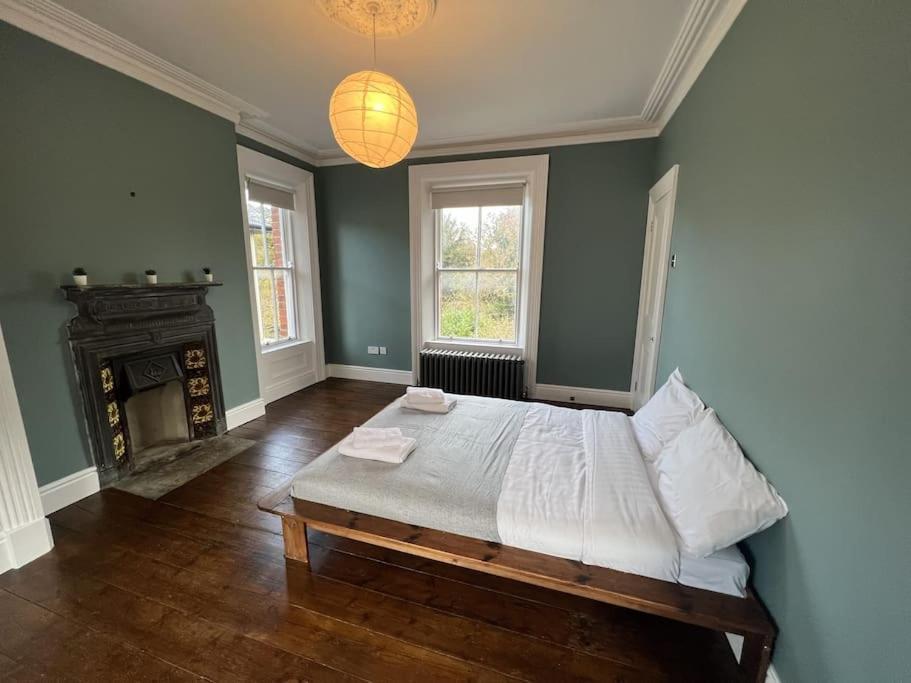 Tranquil Retreat In Historic Chapelizod Holiday home Dublin