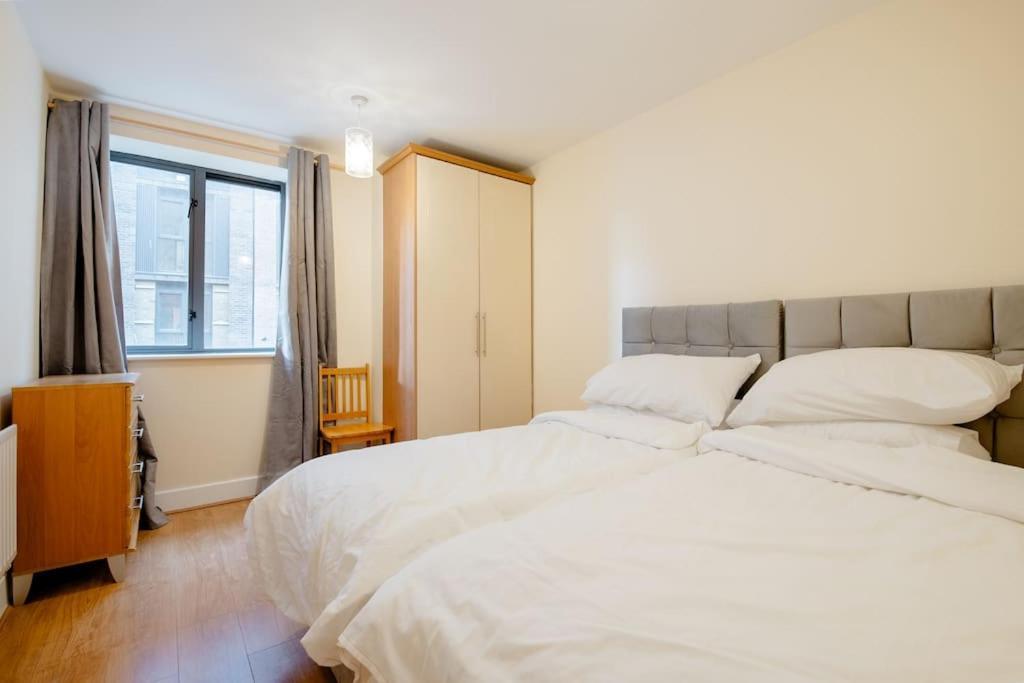 Peaceful 2 Bedrooms Near St Patrick's Cathedral Apartment *