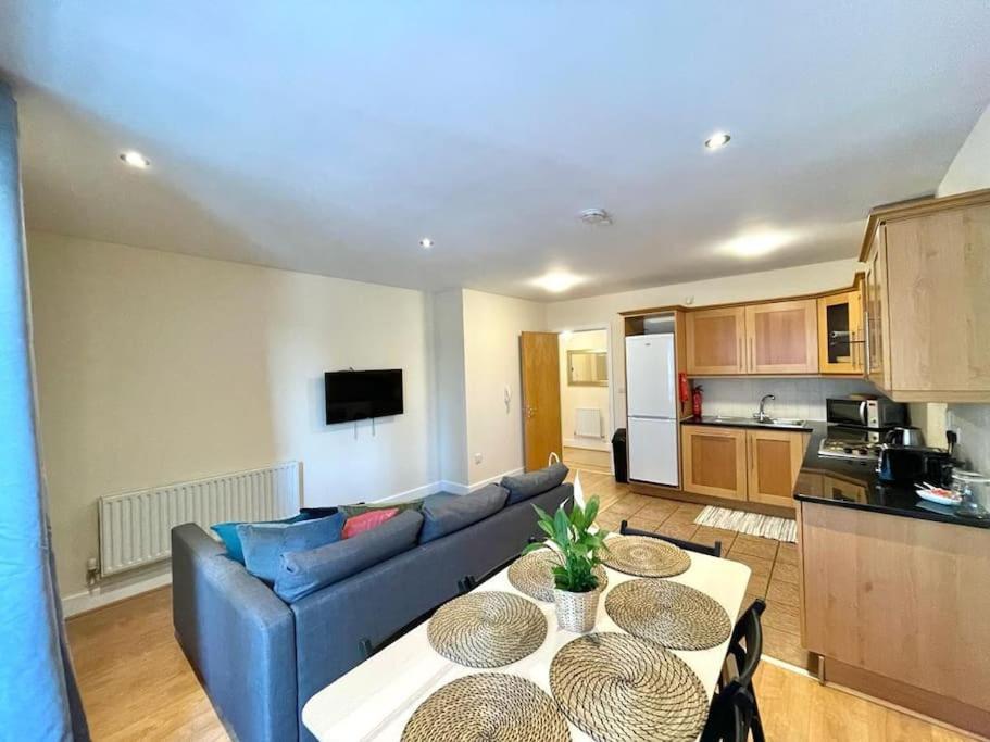 Peaceful 2 Bedrooms Near St Patrick's Cathedral Apartment Dublin